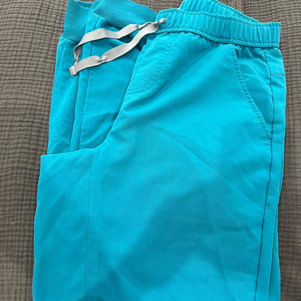 Figs Turquoise Jogger Pants and top set